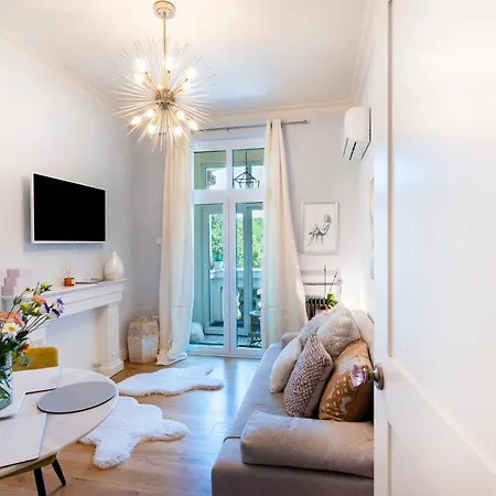 Апартаменты Royal Retreat